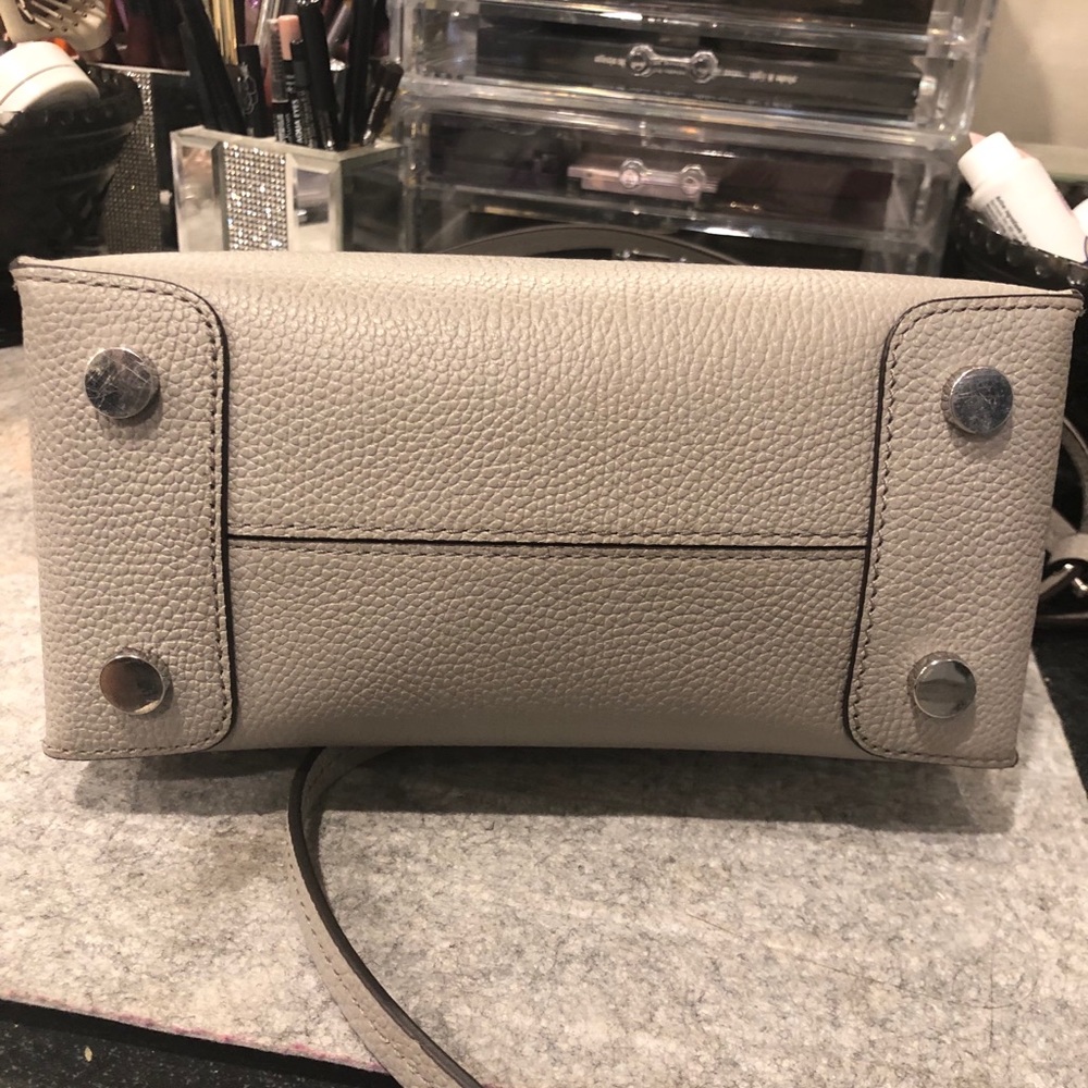 Michael Kors mini cross body - Picture 7 of 11